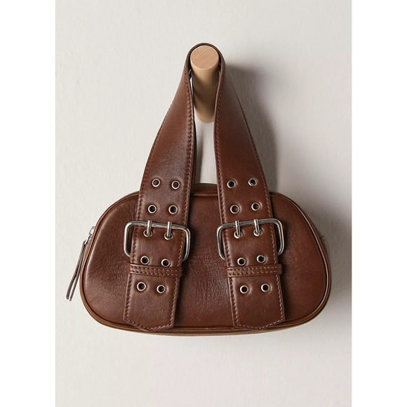 Free People Espresso Brown Soft Leather Roud Rivets Zip Lined Say Yes Bag NWT - Picture 2 of 4
